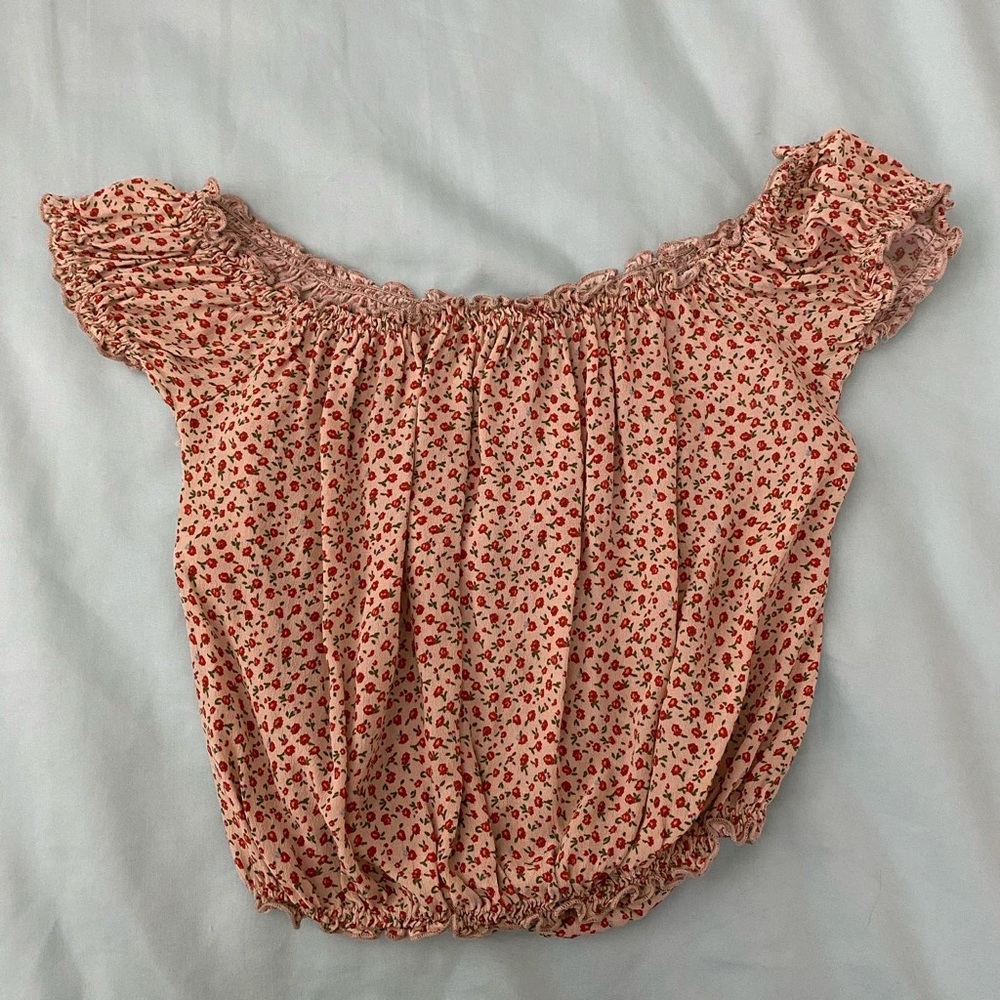 Brandy Melville floral top